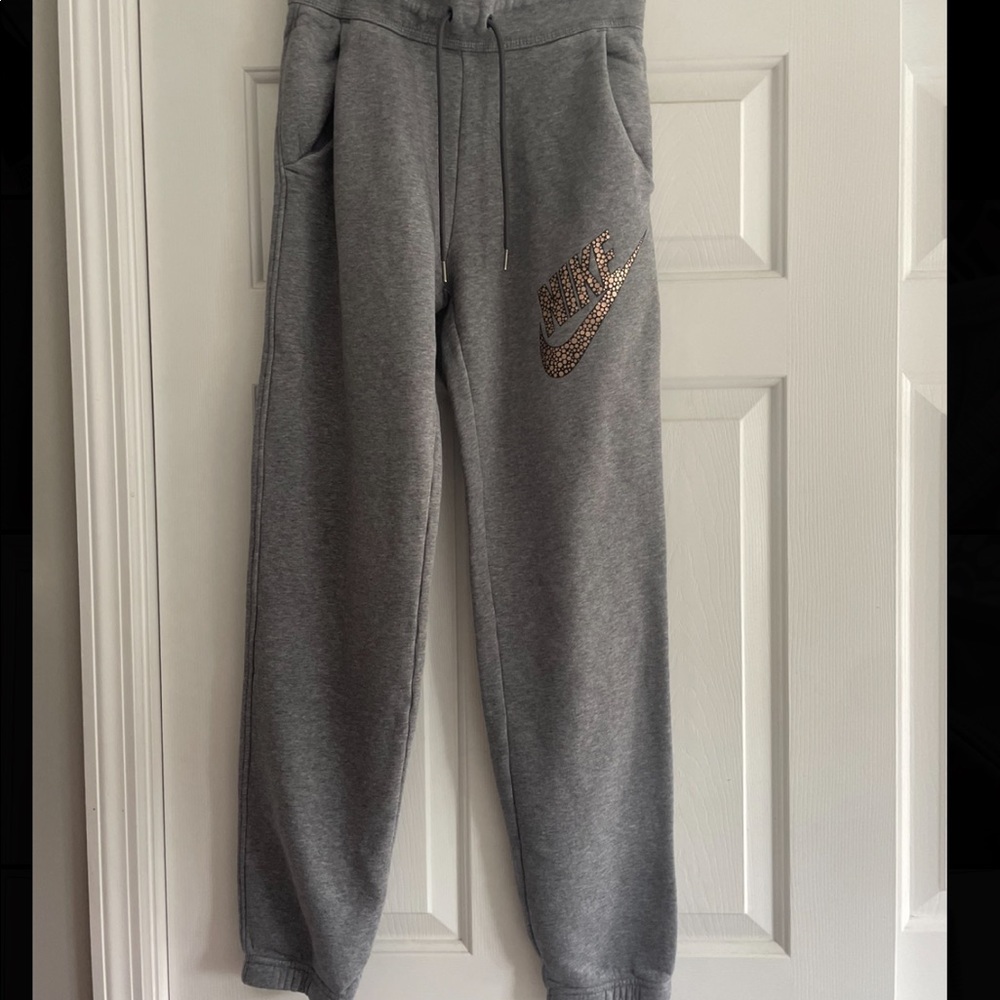 Nike Cinched-Bottom Gray Joggers with Gold Logo